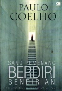 Image of Sang pemenang berdiri sendirian
